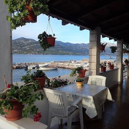 Katja Beach Apartment Račišće Bagian luar foto