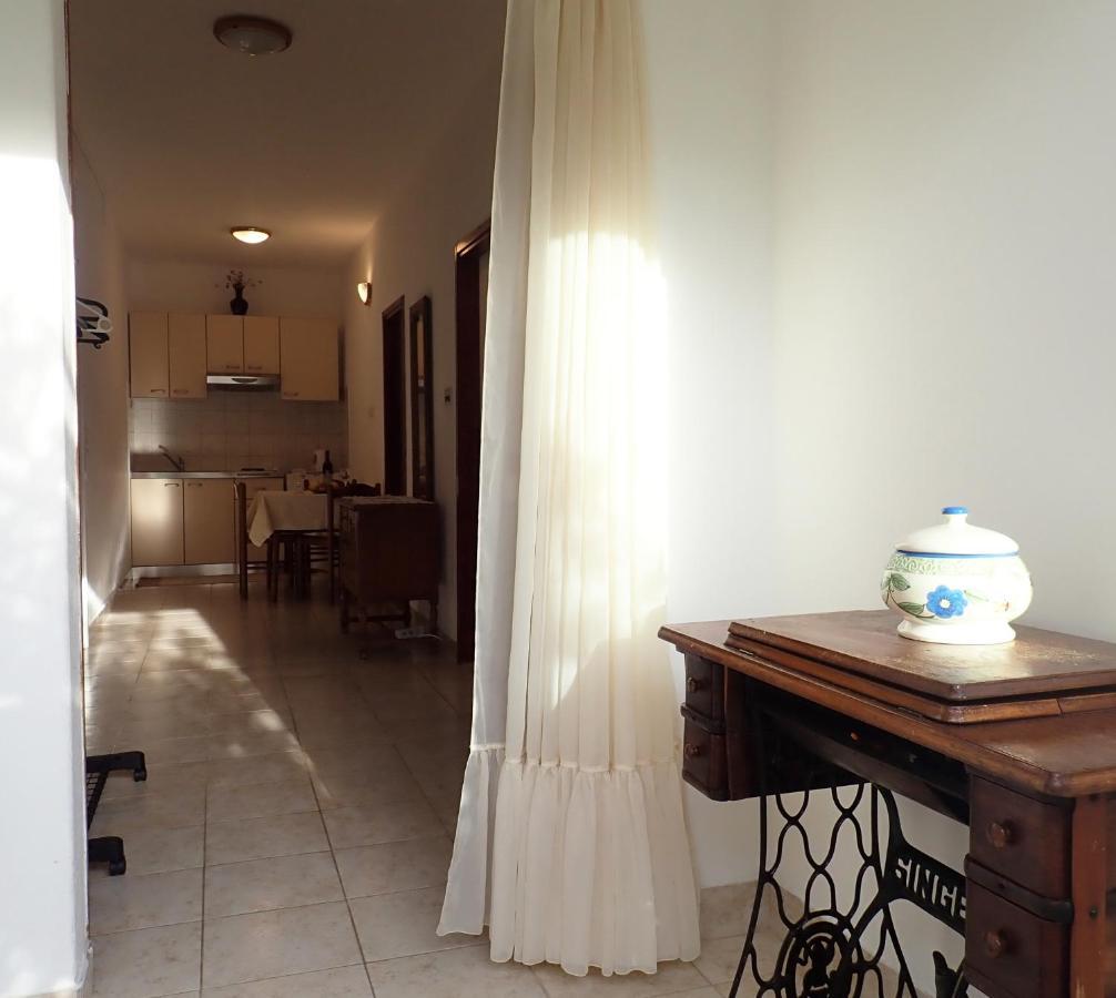 Katja Beach Apartment Račišće Bagian luar foto