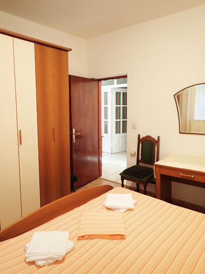 Katja Beach Apartment Račišće Bagian luar foto