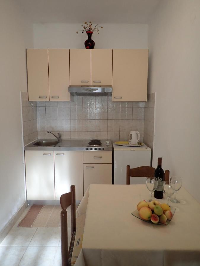 Katja Beach Apartment Račišće Bagian luar foto