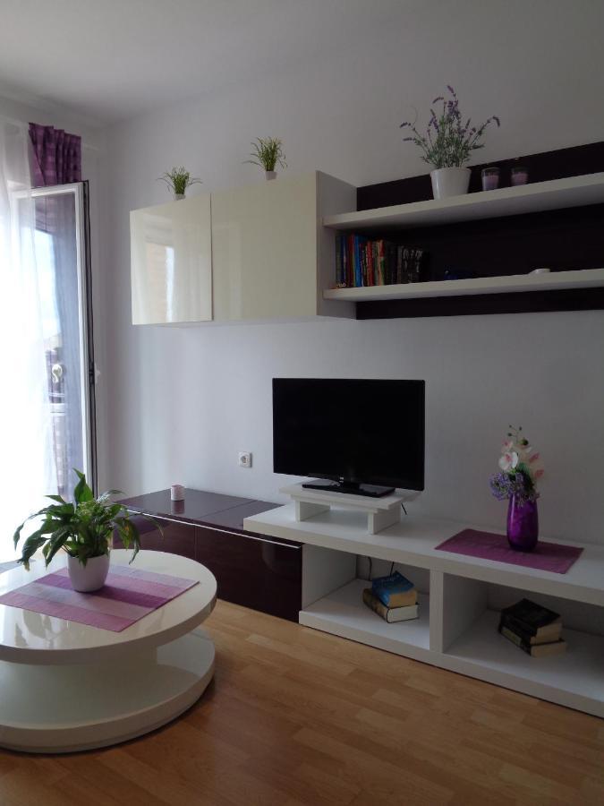 Katja Beach Apartment Račišće Bagian luar foto