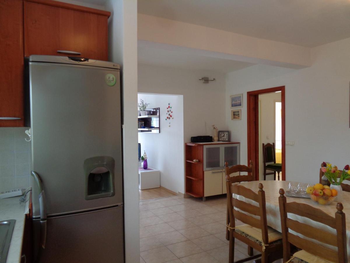 Katja Beach Apartment Račišće Bagian luar foto